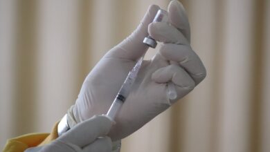 Минздрав Беларуси одобрил применение российской вакцины «КовиВак»