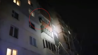 В Солигорске спасли мужчину, висевшего на балконе пятого этажа 3