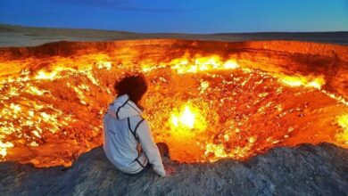 Президент Туркменистана приказал потушить газовый кратер "Врата ада" 6