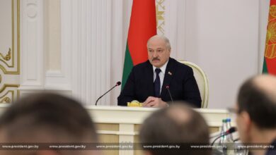 Лукашенко рассказал о ночных переговорах по Казахстану и решении ввести туда миротворцев