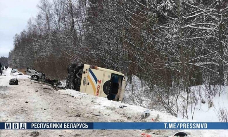 днём 3 января 2022 года в Лиозненском районе произошло ДТП с туристическим автобусом