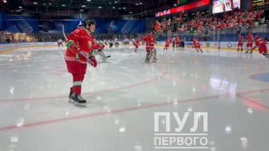 Команда Лукашенко сыграла в хоккейном матче с командой Могилевской области