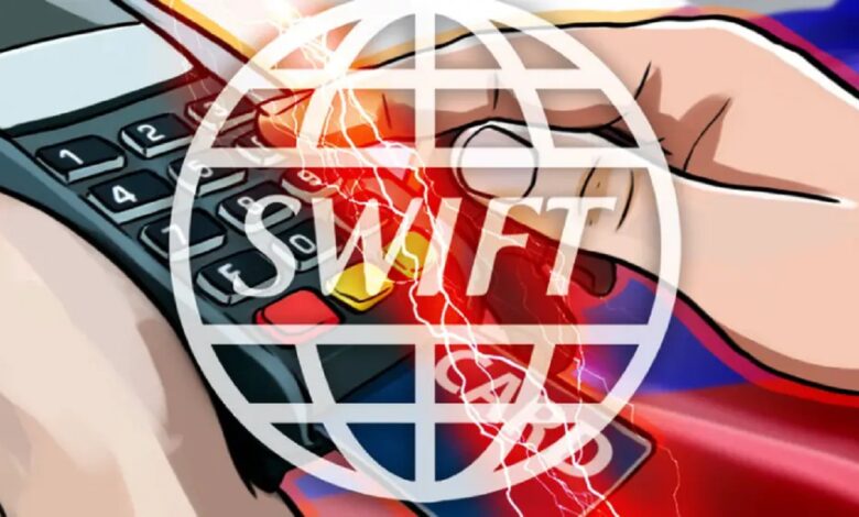 Гаврилов: угрозы отключения России от SWIFT несерьезны