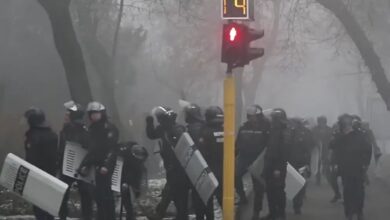 В Алматы отразили нападение на здание управления полиции
