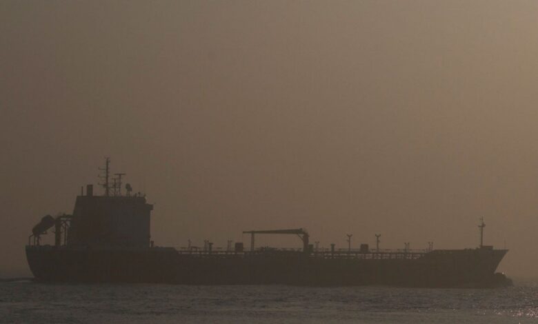 В Черном море на борту танкера произошел пожар