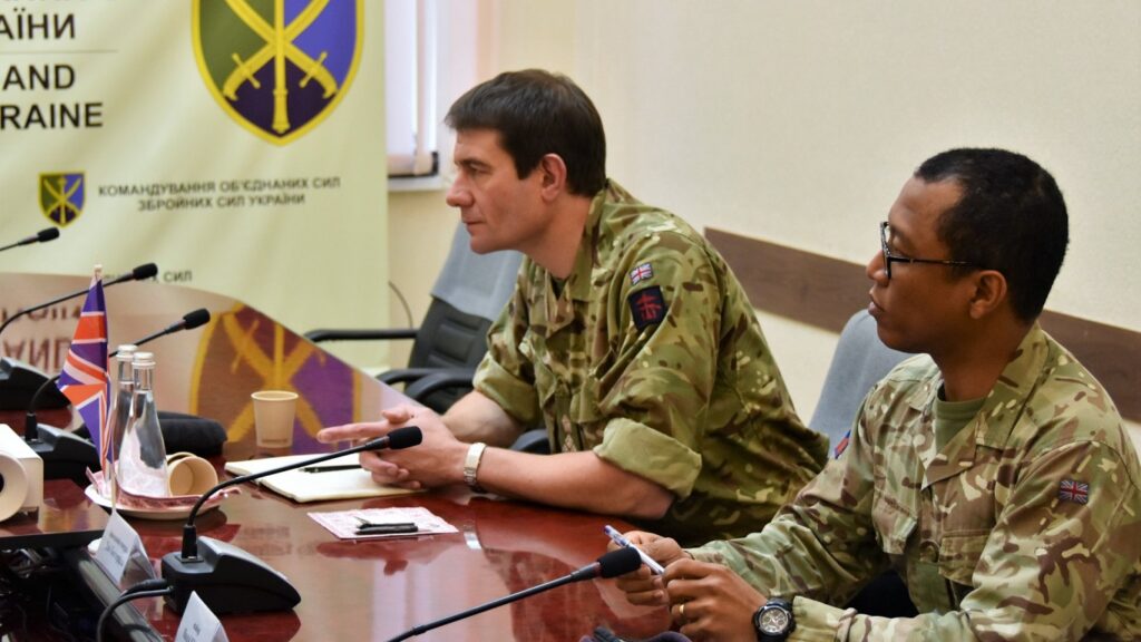 Украина и Великобритания обсудили вопросы совместного реагирования на военные угрозы