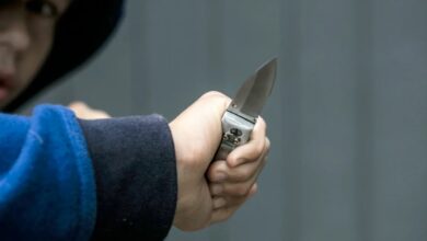 В Новополоцке подросток ранил себя ножом, чтобы не идти в школу 8