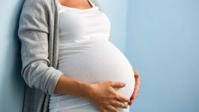 В Минтруда рассказали о порядке назначения выплат при беременности и родах 1