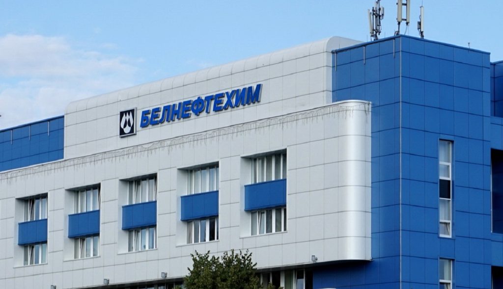 Автомобильное топливо в Беларуси подорожает с 22 марта