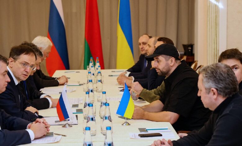 Сегодня должен состояться второй раунд российско-украинских переговоров