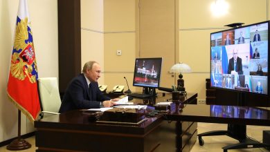 Путин поручил перевести платежи за газ на рубли до 31 марта