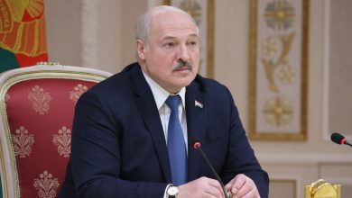 Александр Лукашенко 31 марта 2022 года встретился с губернатором Пензенской области России Олегом Мельниченко