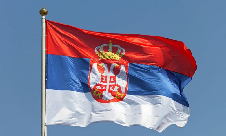 Александр Вучич убедительно лидирует на президентских выборах в Сербии