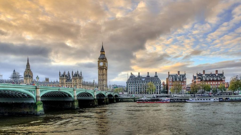 Россия ввела санкции против 287 членов парламента Британии