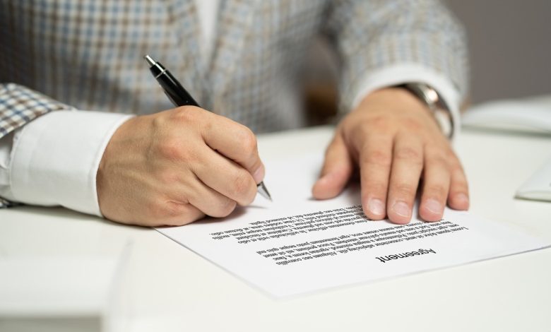 подписание контракта, заключение соглашения