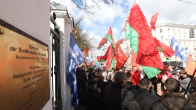 возле посольства Германии в Минске 12 апреля неравнодушные белорусы устроили пикет