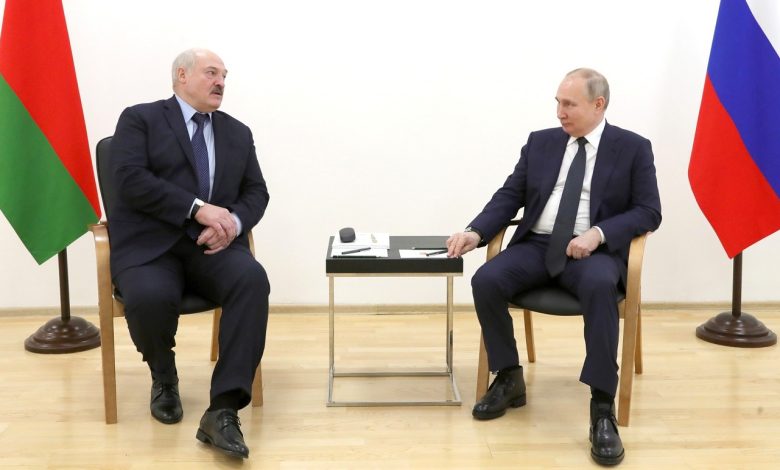 Лукашенко и Путин на полях саммита провели короткую встречу