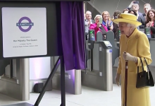 В Лондоне королева Елизавета II открыла линию метро в свою честь 14