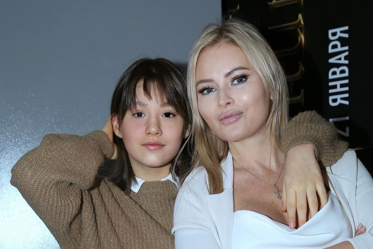 Дана Борисова сделал парные татуировки с 14-летней дочкой