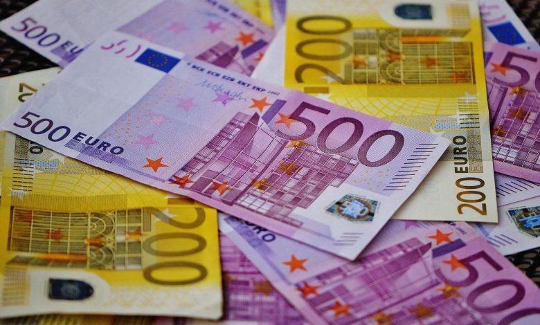 евро, валюта ЕС, денежные банкноты