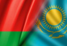 Флаги Беларуси и Казахстана