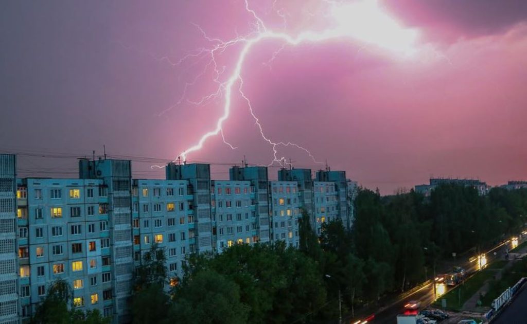 Гроза над городом