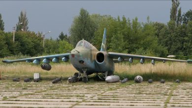 Самолет Су-25