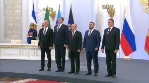 Церемония подписания договоров о вхождении в Россию