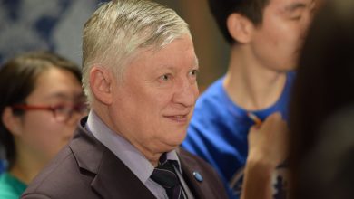 Анатолий Карпов