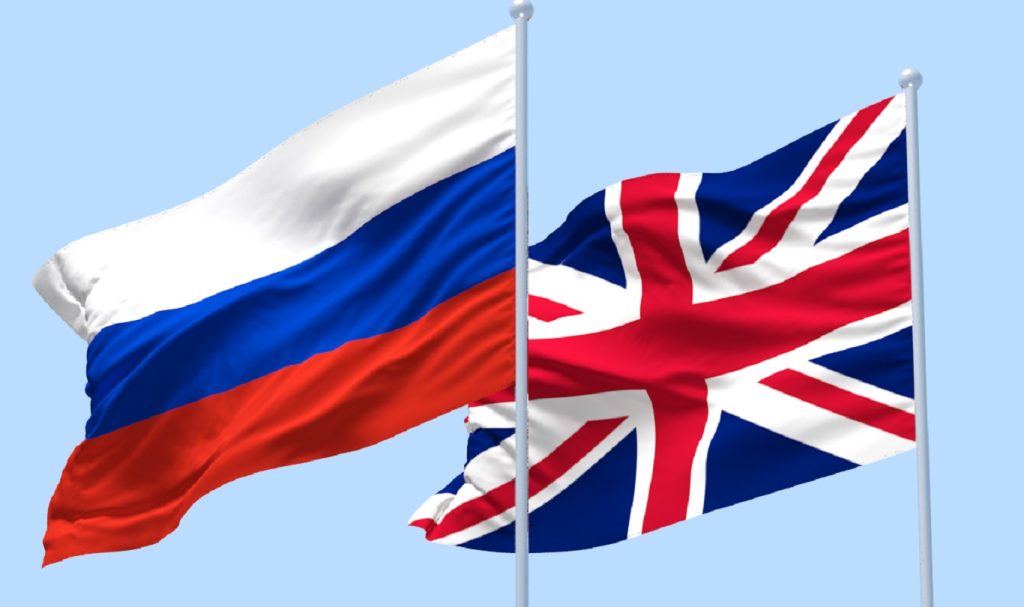 Флаги России и Великобритании