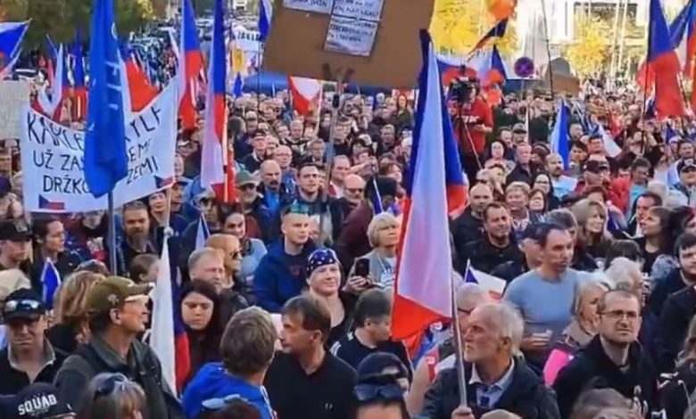 Митинг в Праге