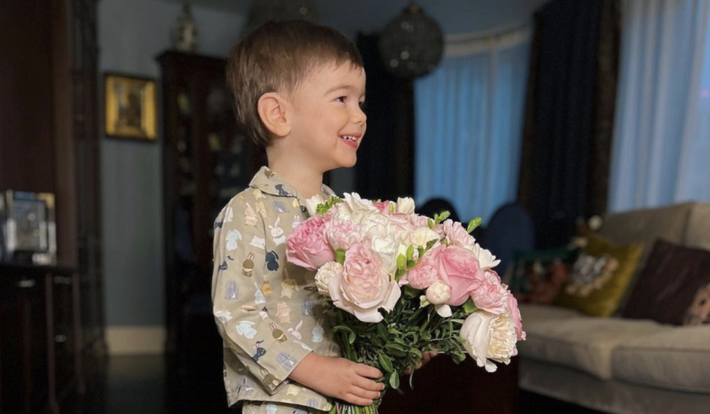 Татьяна Брухунова похвасталась трогательным подарком от маленького сына 2
