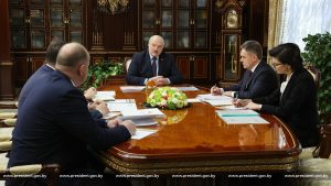 Лукашенко на совещании