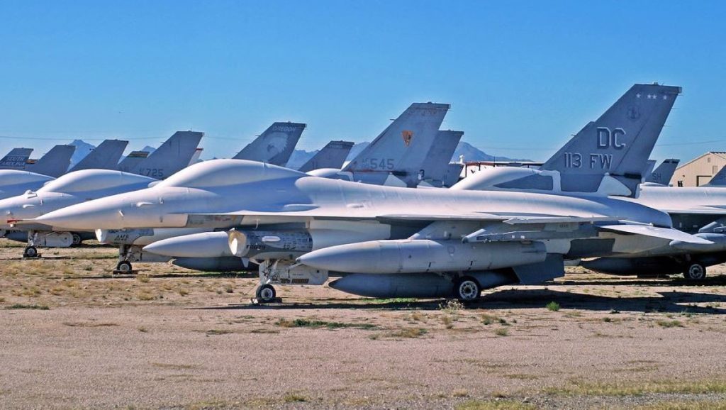 Американские истребители, военные самолеты