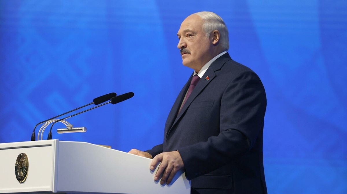 Лукашенко прокомментировал возможное размещение ядерного оружия в Беларуси