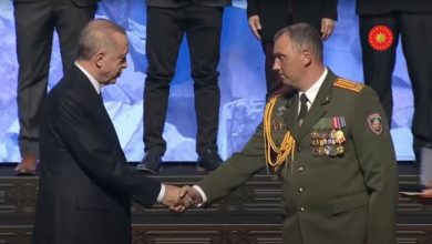 Эрдоган награждает белорусских спасателей