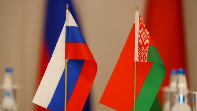 флаги Беларуси и России