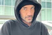 Стало известно, что Роман Костомаров продолжает тренировки по восстановлению мышц 6