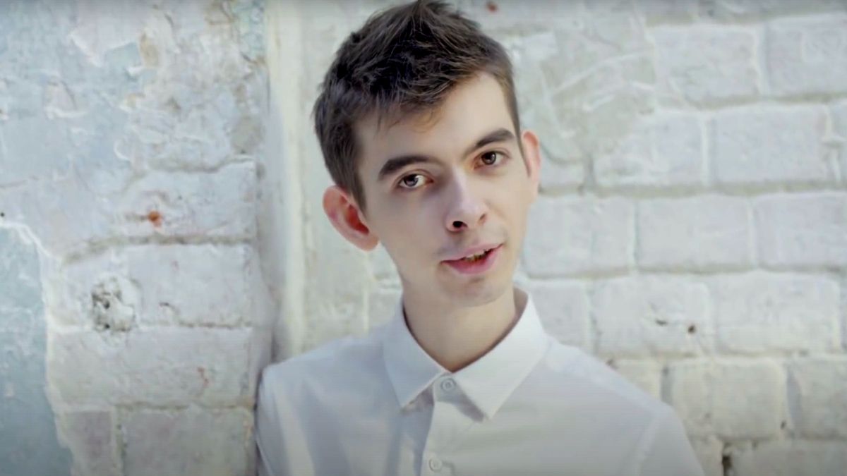 В Москве загорелась желтая Lamborghini певца Nikolaos