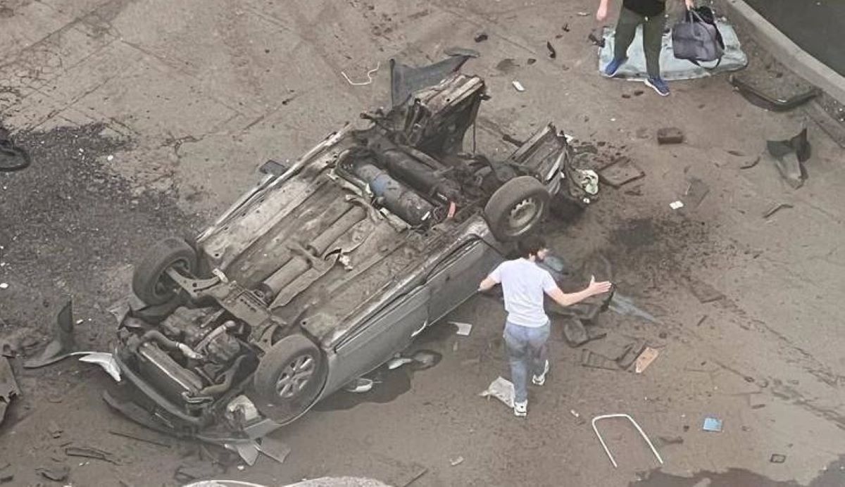 В Москве на Фестивальной улице взорвался автомобиль