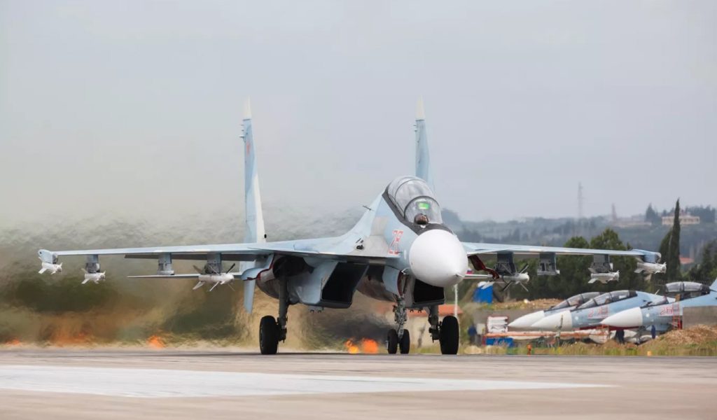 Истребители ВКС России на авиабазе Хмеймим в Сирии