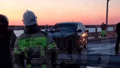 Машина на Крымском мосту