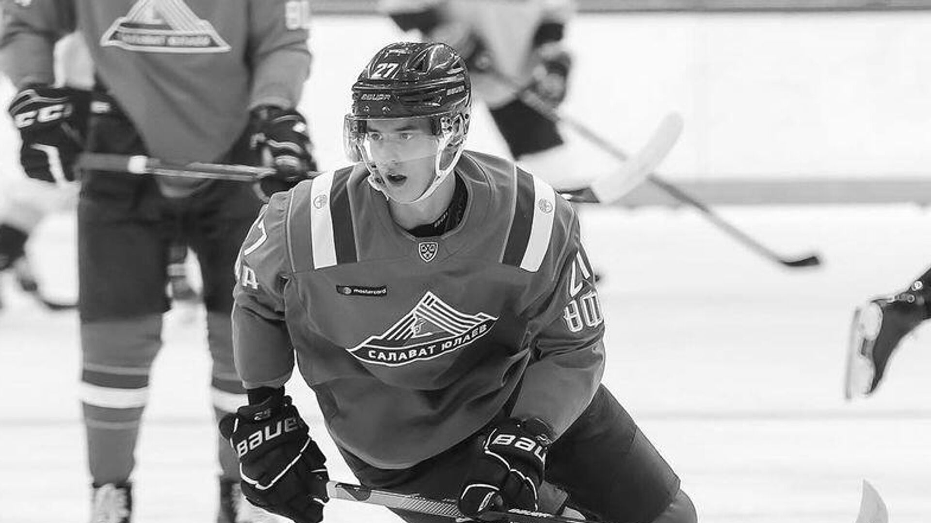 Умер хоккеист из РФ Амиров в 21 год из-за опухоли мозга