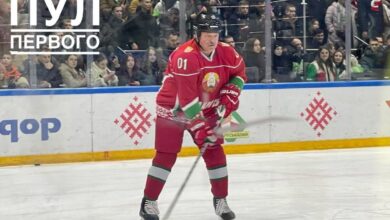 Александр Лукашенко на льду