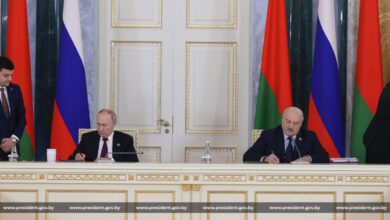 Лукашенко и Путин подписывают документы