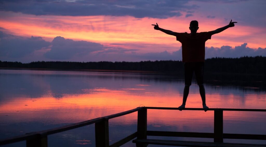 Август в Беларуси, человек, река