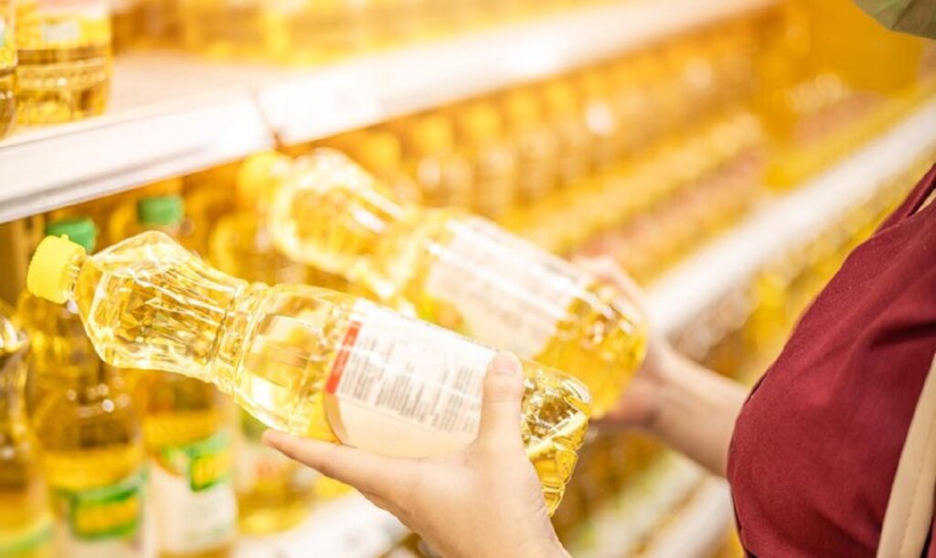 В Беларуси запретили продавать подсолнечное масло, сделанное в России