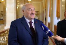 Лукашенко в честь дня рождения подарил Путину подарок от белорусских умельцев