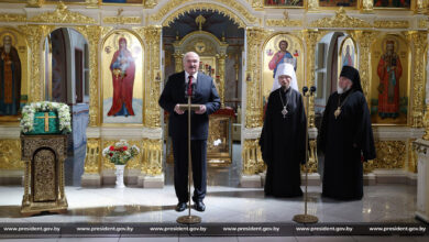 Лукашенко поздравил белорусов с Пасхой