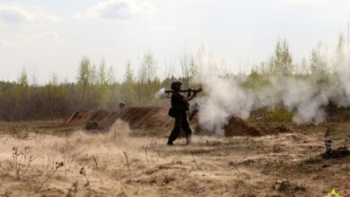 Белорусский солдат на учениях